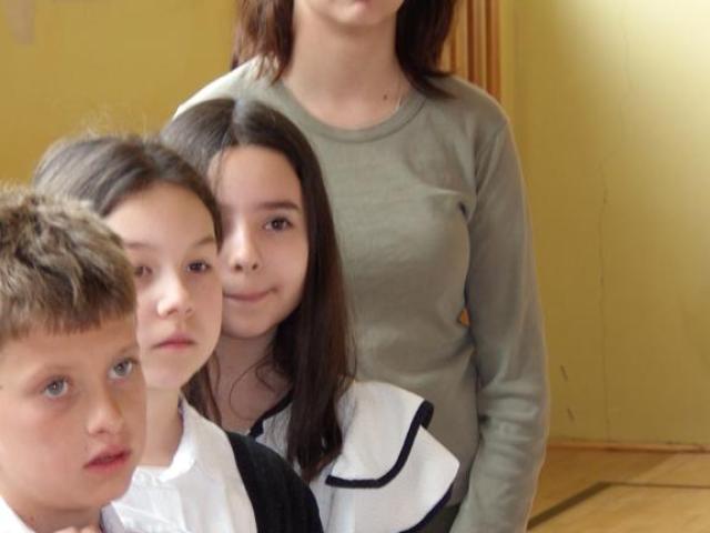 100 0044 Copy